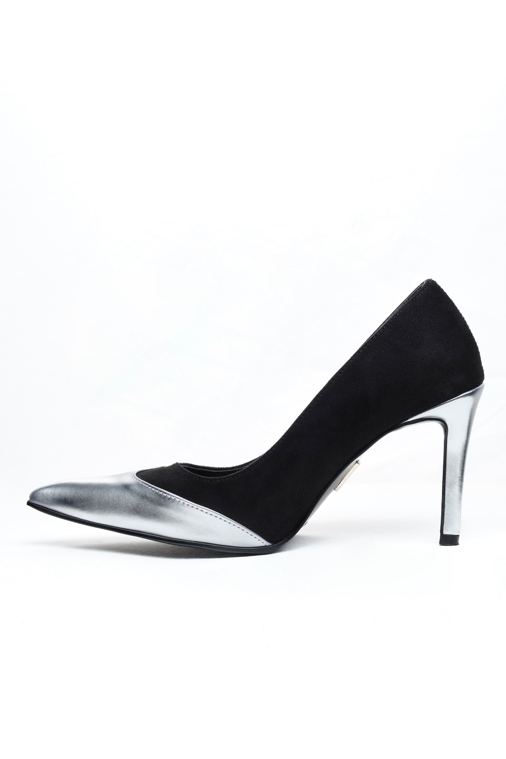 Noctis – Siyah/Metalik Gümüş Süet Stiletto